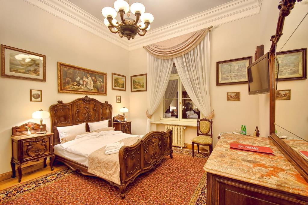 Palac Tlokinia Калиш Номер фото
